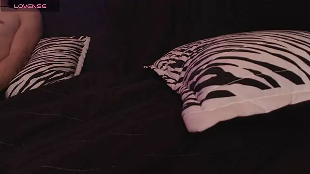 kisstarxxx live sex cam