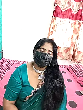 tamil-aunt's cam snapshot