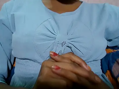 sexy-darliing's cam snapshot