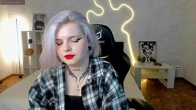 shadow_purr's cam snapshot