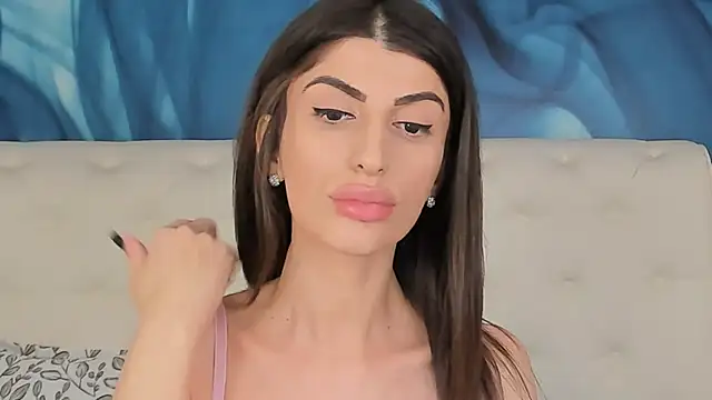 SkinnyDolly's cam snapshot