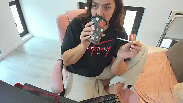 Dyana_Kaylinn's cam snapshot