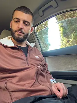 Pablo_Hornyguy95 live sex cam