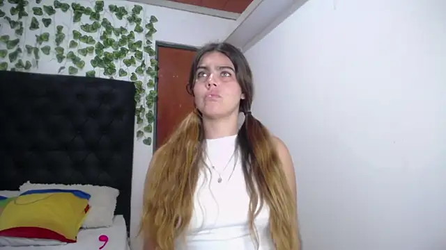 isabel_09's cam snapshot