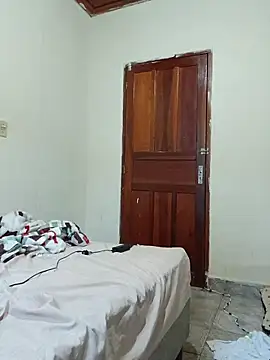 FerrariniHott live sex cam