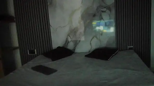 ParisAndMathias's cam snapshot