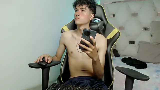 johnny_cagee live sex cam