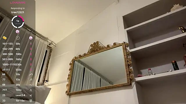 LezlieGreet live sex cam