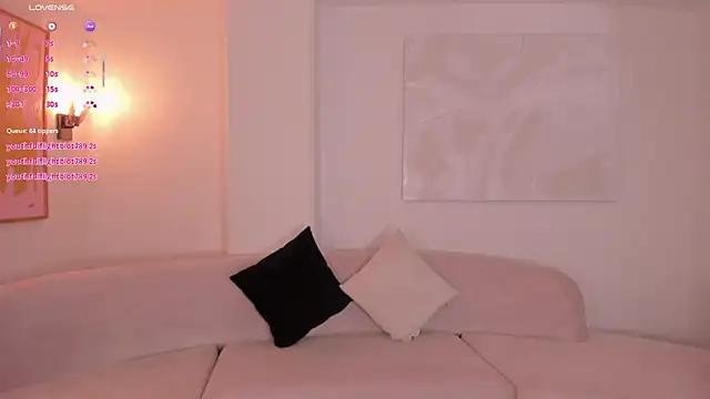 TaraLawrence's cam snapshot