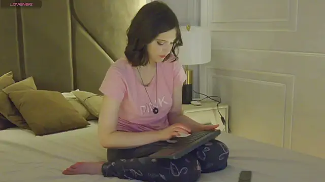 Ruby_de_Cherry's cam snapshot