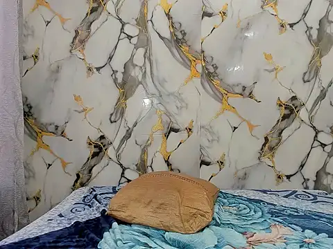 indianmia694u's cam snapshot