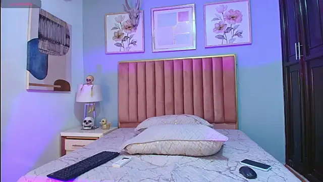 ScarlettWild_'s cam snapshot