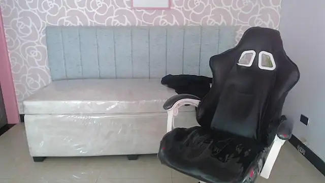 Vivi_rosse_ch's cam snapshot