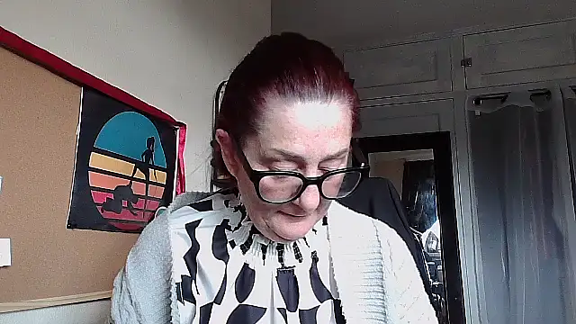 Mrs-Ivy's cam snapshot