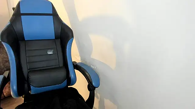 Scarbadgirl_ live sex cam