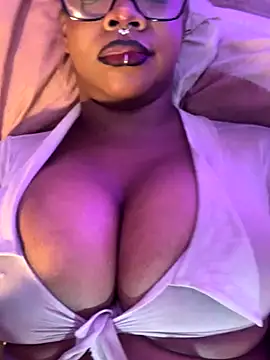 Cherrytitts's web cam