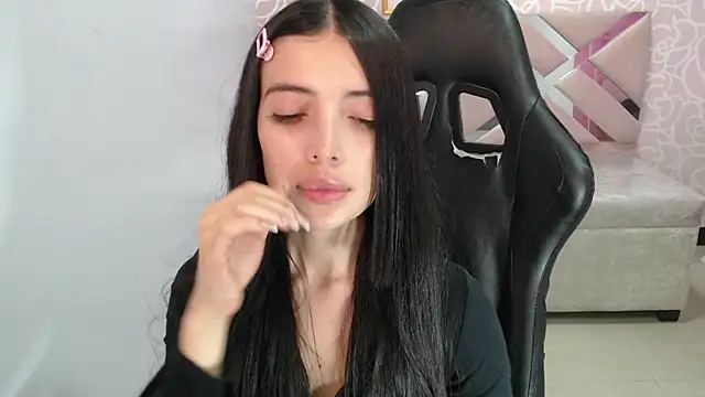 cynthia_ch's cam snapshot