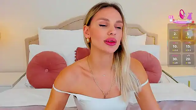 MissLoou's cam snapshot