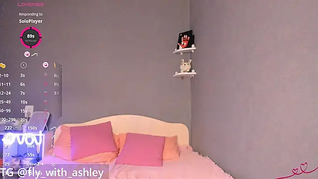 ashley_lovestory's cam snapshot