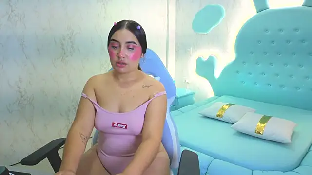 Mia_Cuttee's cam snapshot