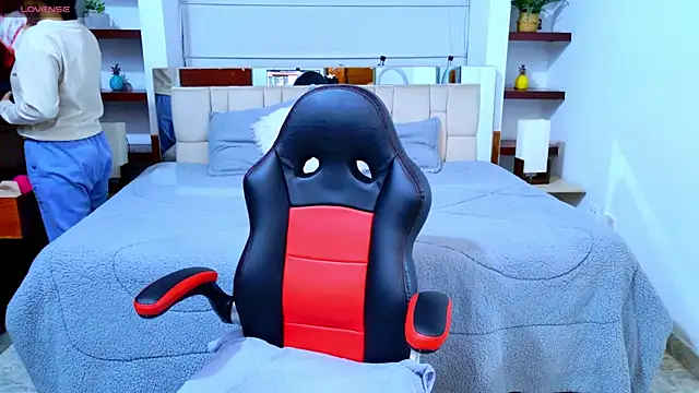 laureentt_'s cam snapshot