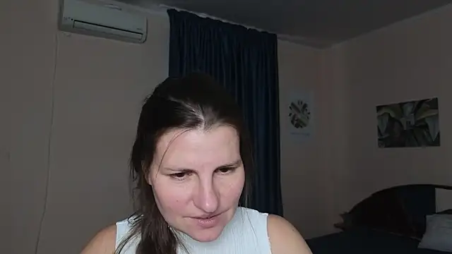 Mirabelle_Velvet's cam snapshot