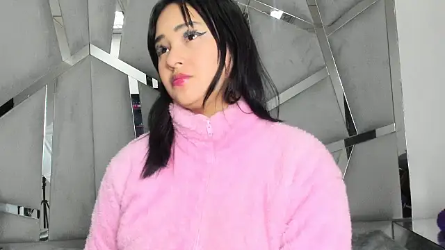 Catherinee69_x's cam snapshot