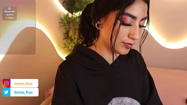 Emma_Lirys's cam snapshot