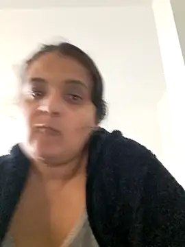 sarahhh1987's cam snapshot