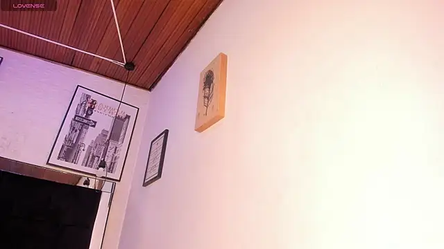 tylla_'s cam snapshot