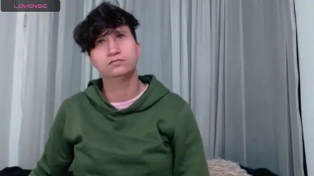 Im_Milan_Rs's cam snapshot