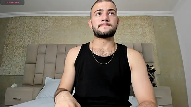 MaximusClark's cam snapshot