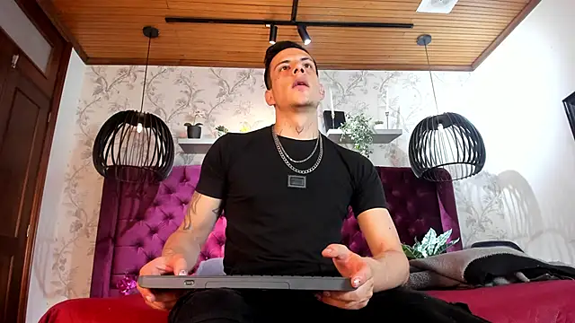 Dustin_Sonne's cam snapshot