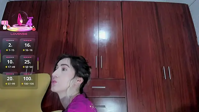 carly_grasso's cam snapshot