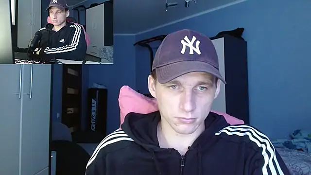 PoliglotJoe live sex cam