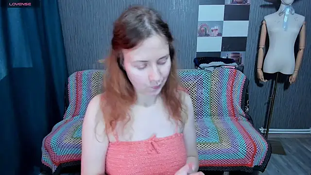 pa1e_pr1ncess's cam snapshot