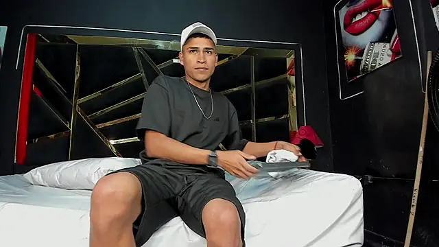 Emiliano_Reyes live sex cam