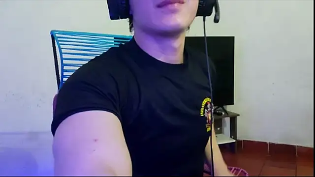 ErickWalton live sex cam