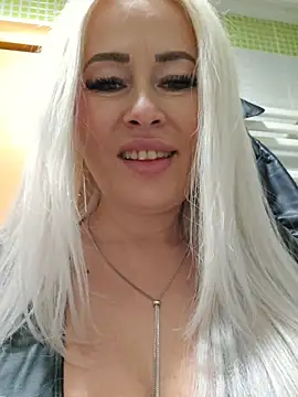MILFBARBY live sex cam