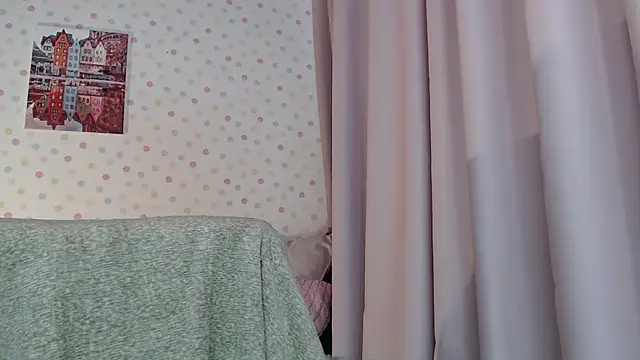 little_paw_'s cam snapshot