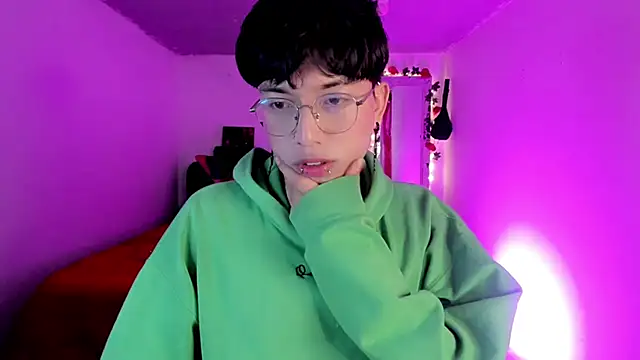 AnggelONfiree's cam snapshot