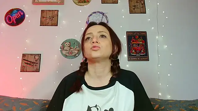 Catamilf77's cam snapshot