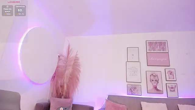 silvia_lane's cam snapshot