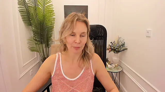 Sinty_Devis's cam snapshot