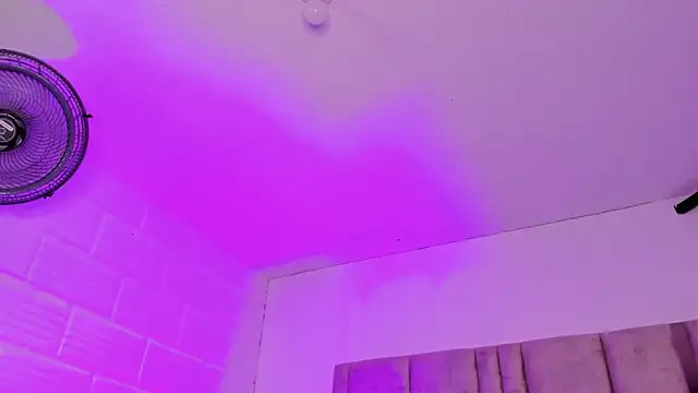 EmmaBecket2's cam snapshot