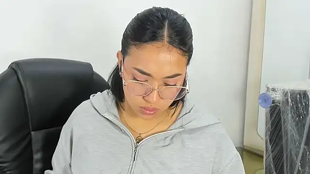 IsabellRodriguez18's cam snapshot