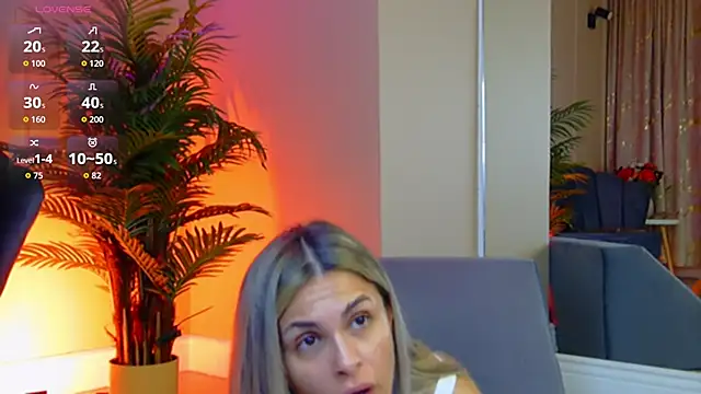 Avril_Cyrus's cam snapshot