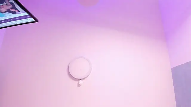 CatalinaCoopper's cam snapshot