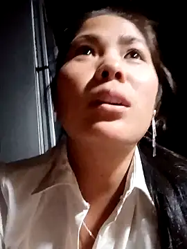 Lyssa-a's cam snapshot