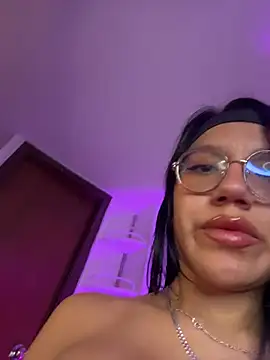 violetbunnyy1's cam snapshot